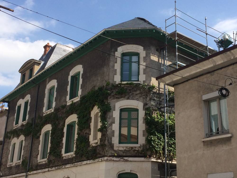 Maison marron