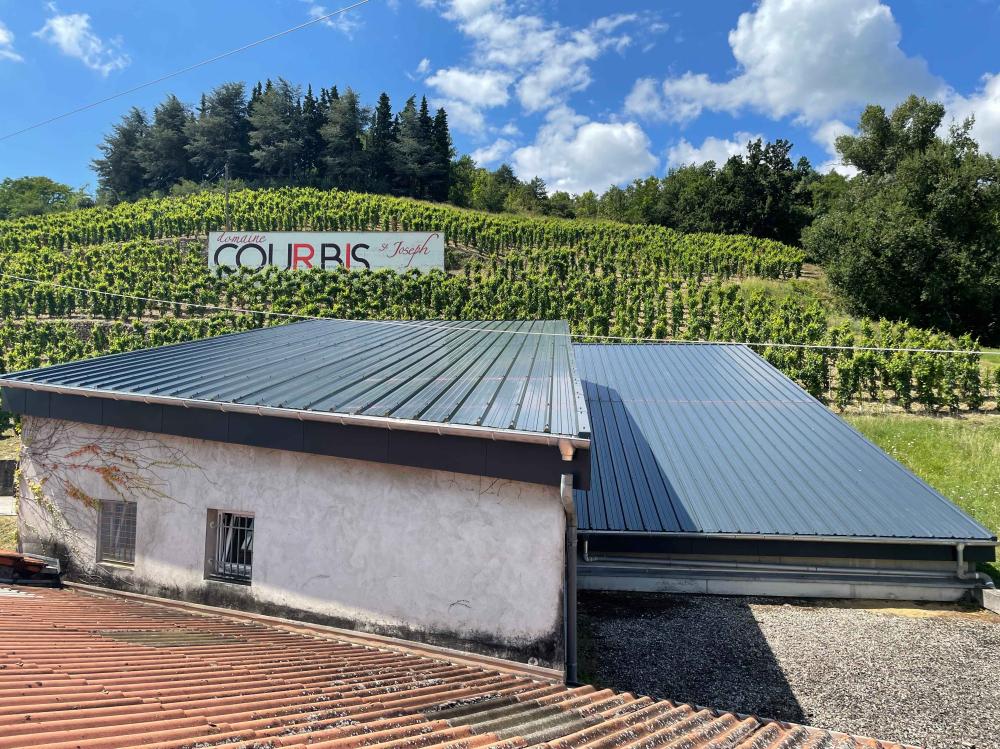 Toiture en bac acier Domaine Courbis
